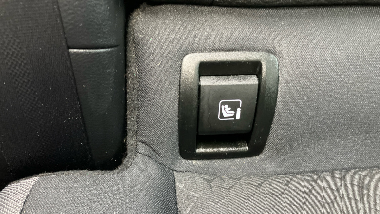 Nissan Juke 1.0 DiG-T 114 N-Connecta 5dr Petrol Hatchback